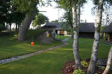 Фото номера Дом с 4 спальнями Фермерские дома Mardi Farm Stay г. Карала 46